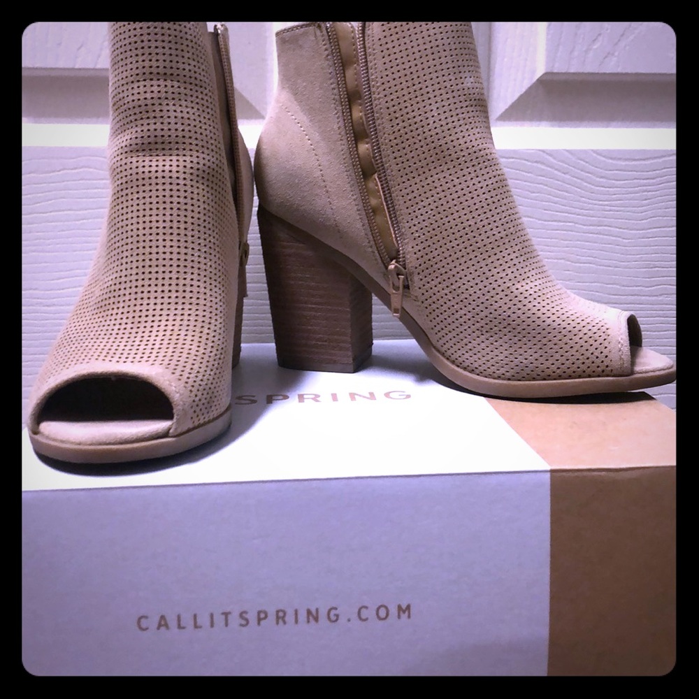 Block heel booties